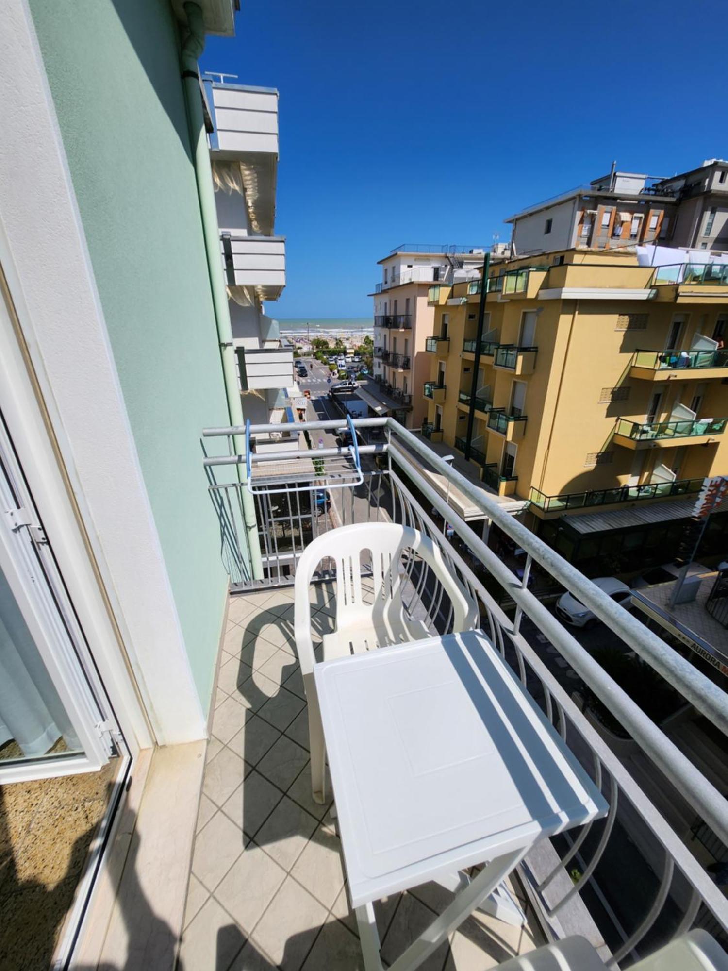 Alevon Hotel Rimini Exterior photo