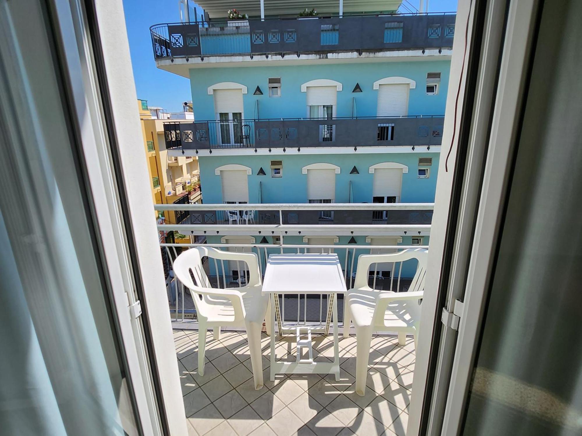 Alevon Hotel Rimini Exterior photo